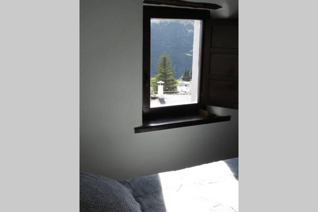 Casa La Solea. Vistas Al Pueblo Y La Sierra Villa บูบิยอน ภายนอก รูปภาพ