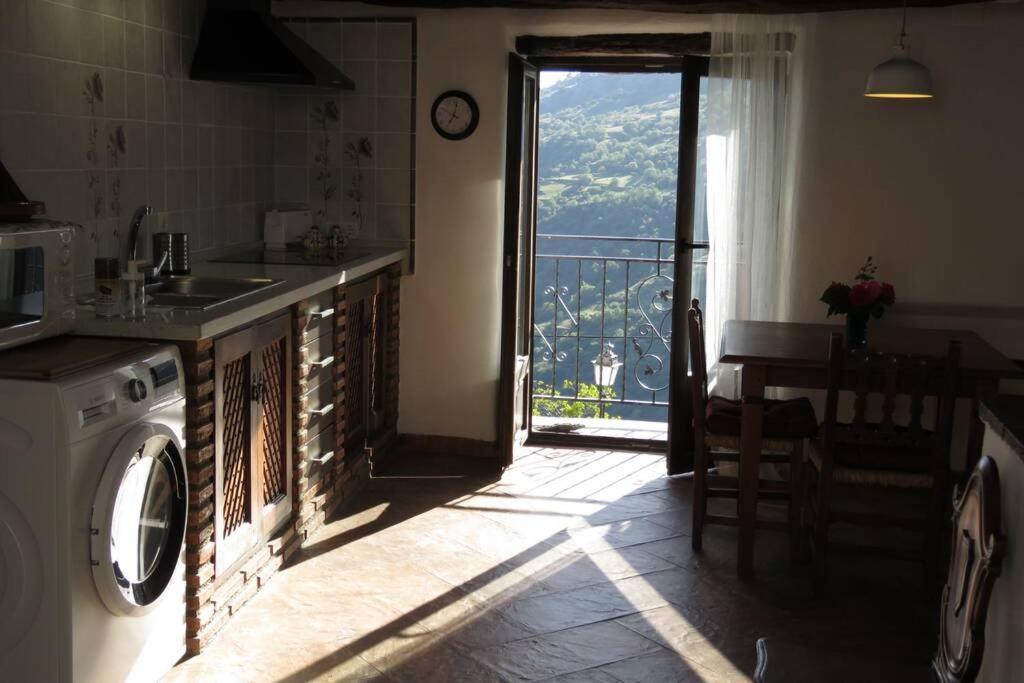 Casa La Solea. Vistas Al Pueblo Y La Sierra Villa บูบิยอน ภายนอก รูปภาพ